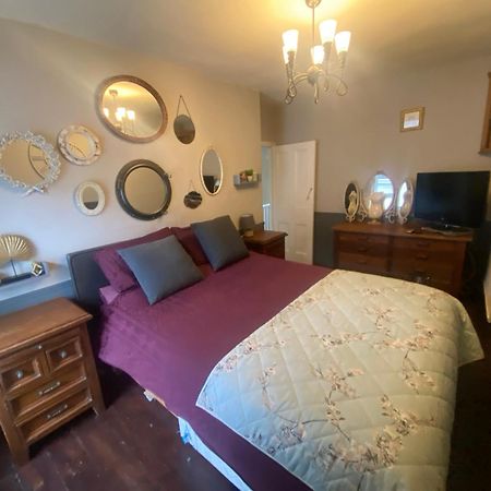 فيلا 3 Bed Town House Llandeilo Carmarthenshire المظهر الخارجي الصورة