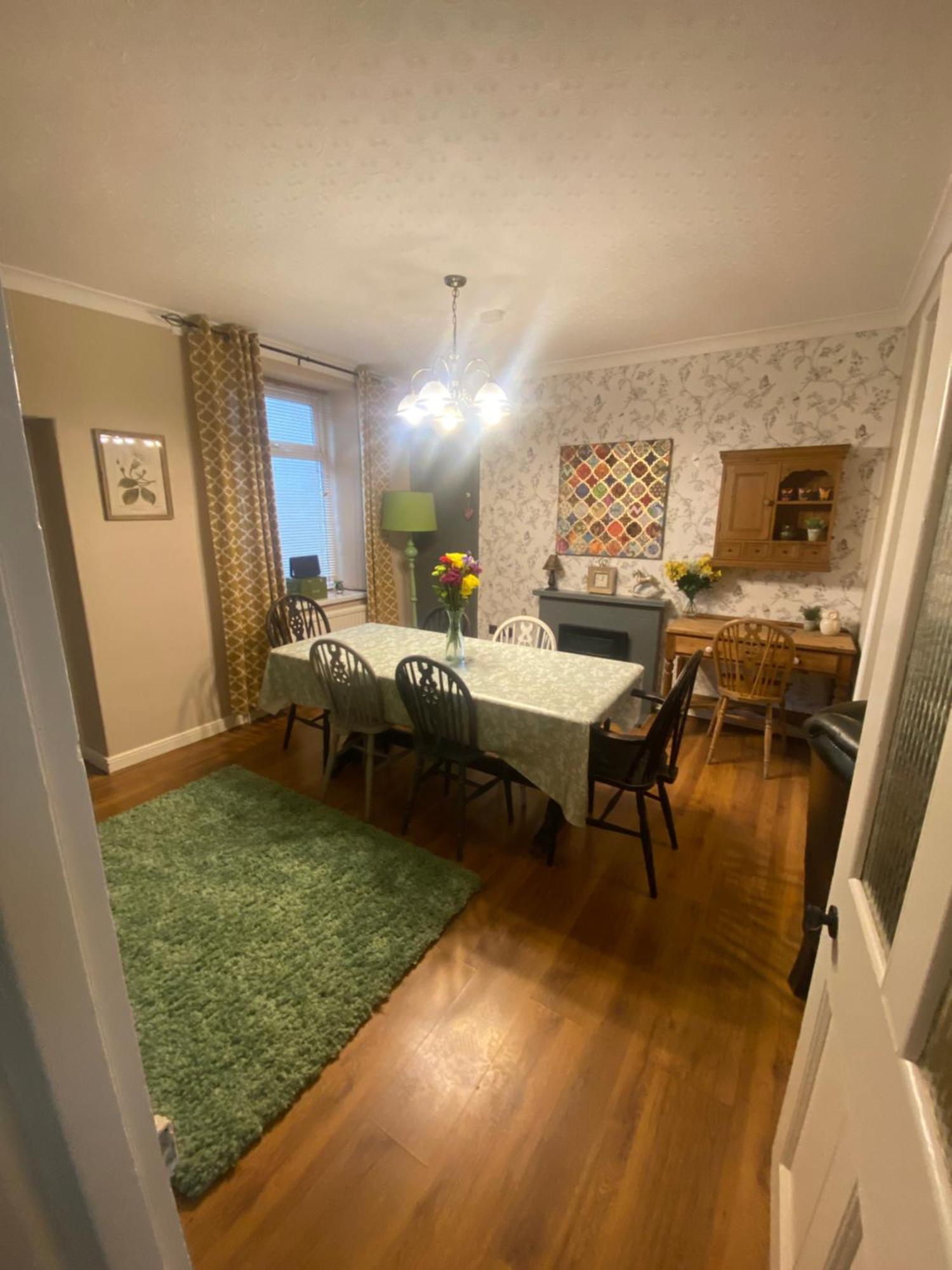 فيلا 3 Bed Town House Llandeilo Carmarthenshire المظهر الخارجي الصورة