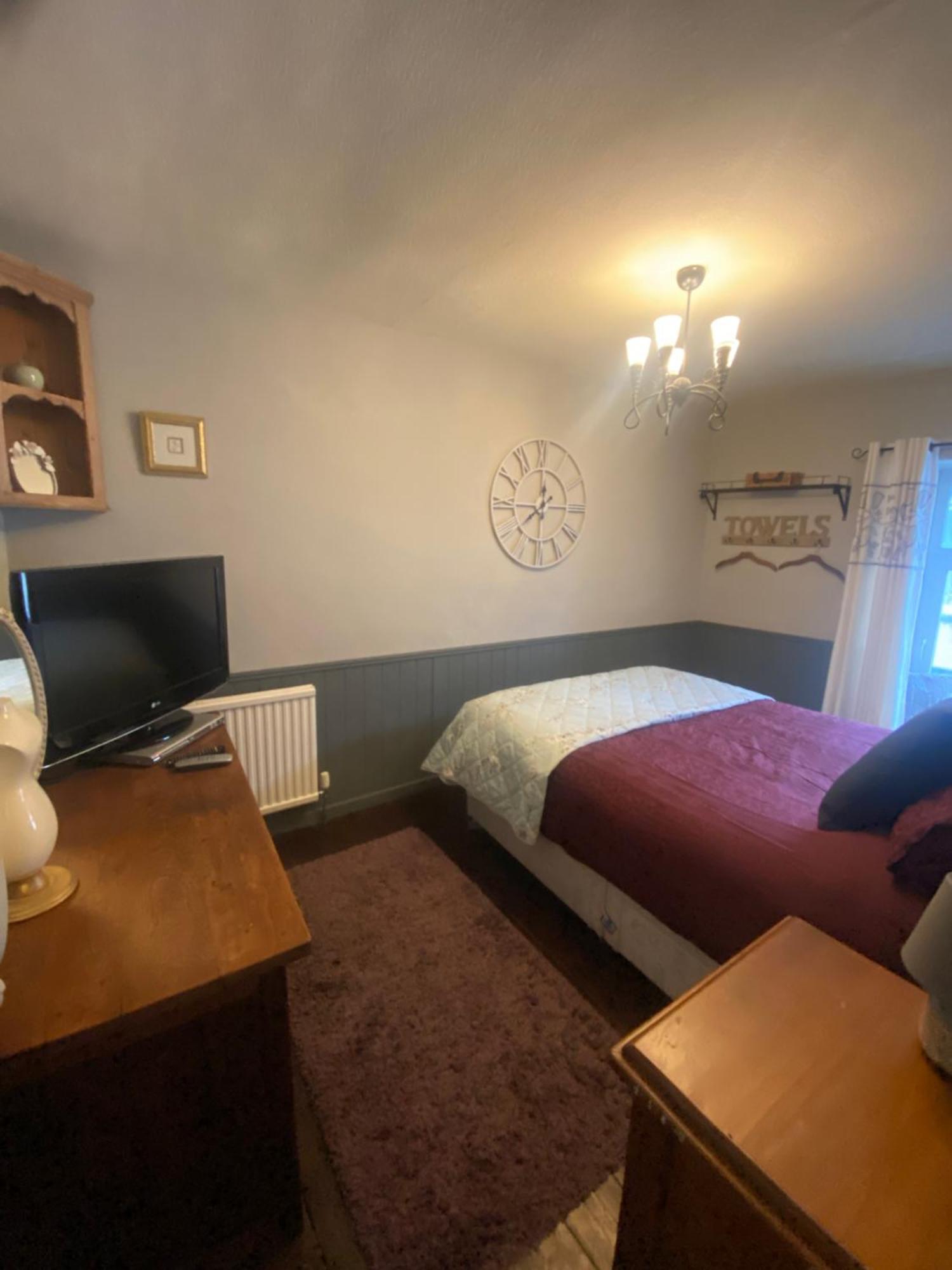 فيلا 3 Bed Town House Llandeilo Carmarthenshire المظهر الخارجي الصورة